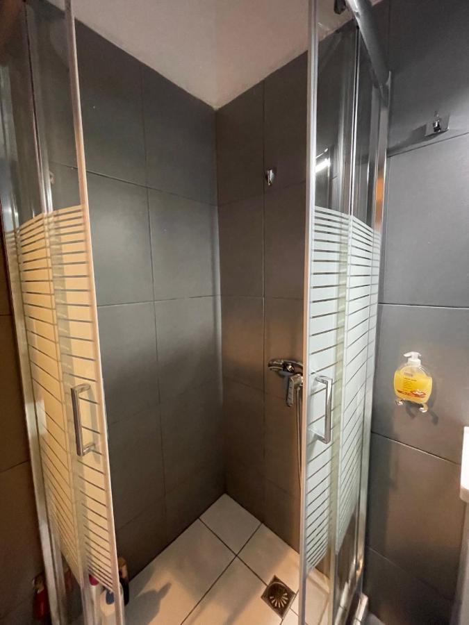 Avr Airport Deluxe Suites 4 Markopoulo Mesogaias ภายนอก รูปภาพ