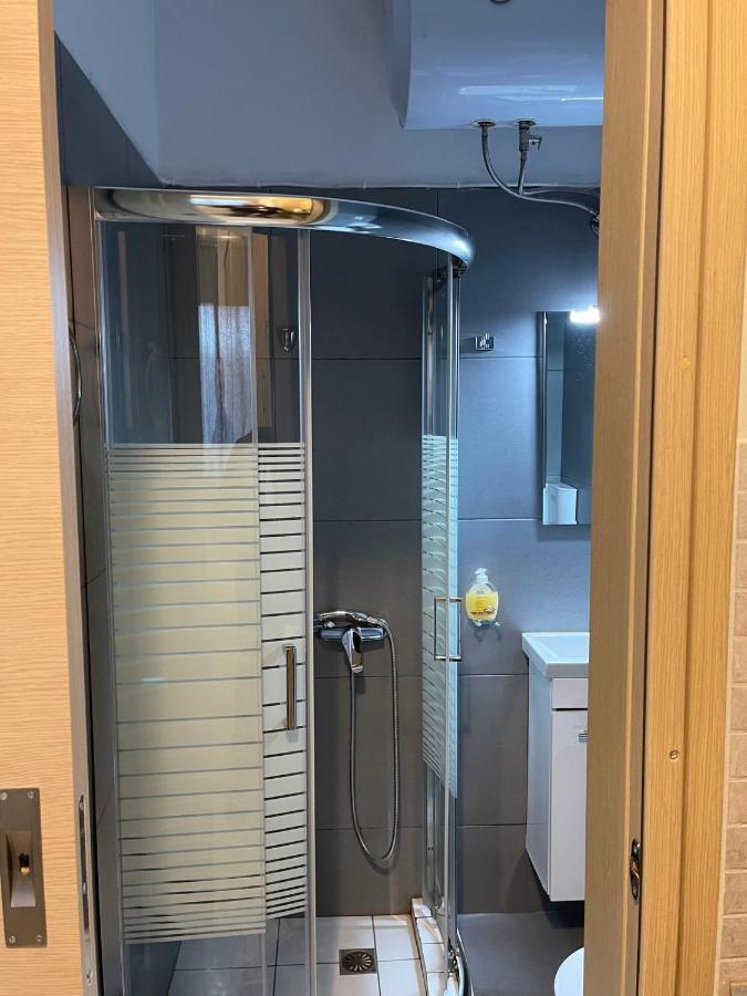 Avr Airport Deluxe Suites 4 Markopoulo Mesogaias ภายนอก รูปภาพ